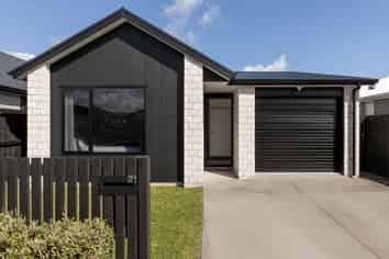 21 Tangaroa Place, Poike