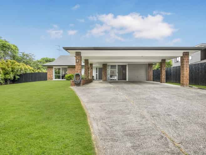 6 Corolu Place, Conifer Grove