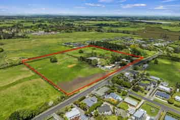 101 McRobbie Road, Kingseat