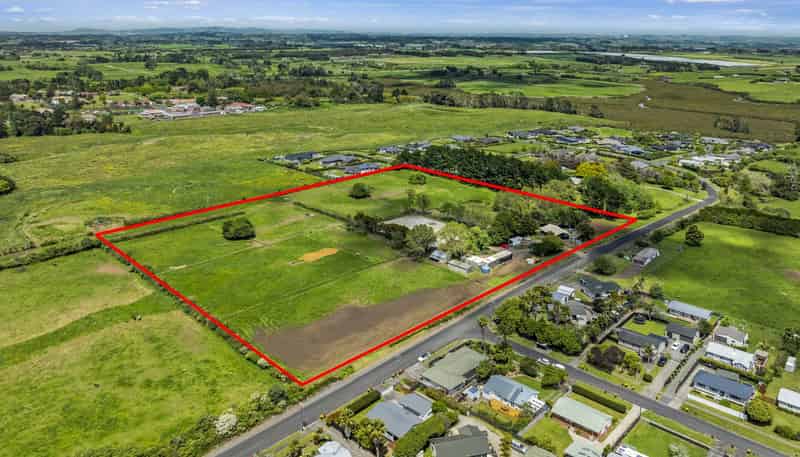 101 McRobbie Road, Kingseat