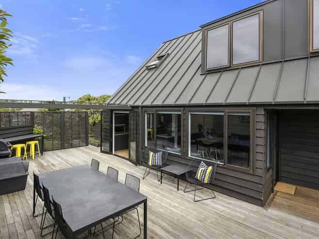 18 Estuary Crescent, Fairfield