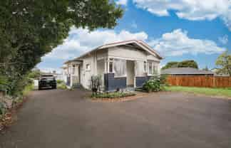 3199 Great North Road, New Lynn