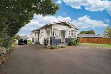 3199 Great North Road, New Lynn