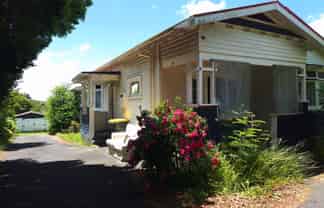 3199 Great North Road, New Lynn