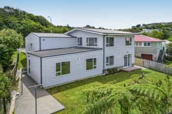 184 Dowse Drive, Maungaraki