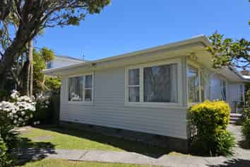 2 Alder Place, Newlands