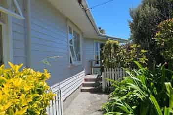 2 Alder Place, Newlands