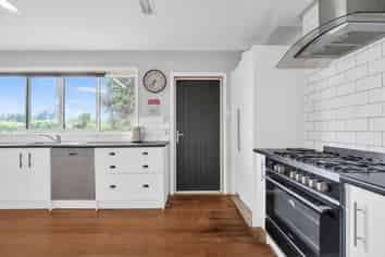 2 Kusabs Road, Mangakakahi