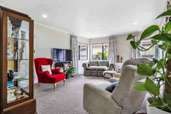 52 Paul Street, Pukehangi