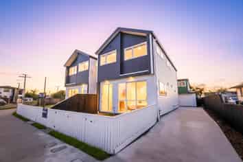 2/2 Chaucer Place, Blockhouse Bay