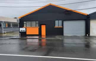 Quality Space, Top Location - 409m² City Fringe Warehouse