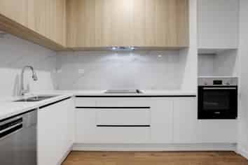 4/196 Royal Road, Massey