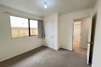 17A Bond Crescent, Forrest Hill