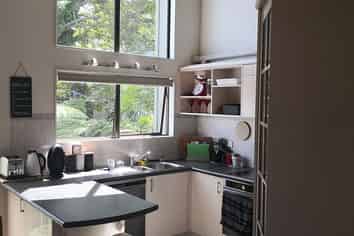 8 Theodora Place, Mairangi Bay