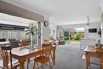 10 Hiria Crescent, Papamoa