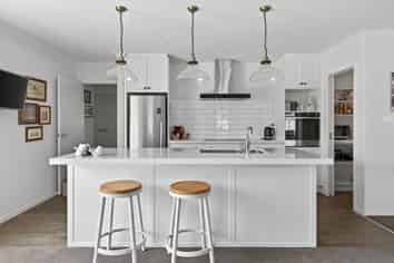 10 Hiria Crescent, Papamoa