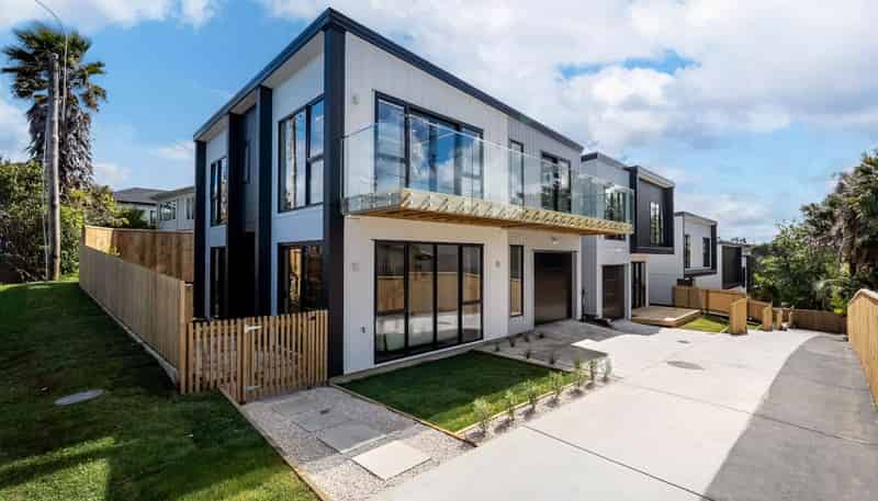 1/129 Arran Road, Browns Bay