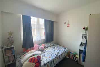 7 Mersey Place, New Windsor