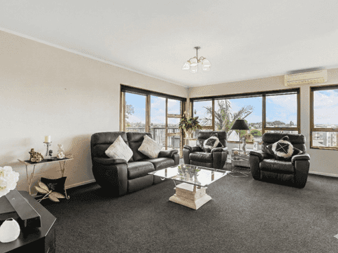 2/22 Martin Crescent, Northcote