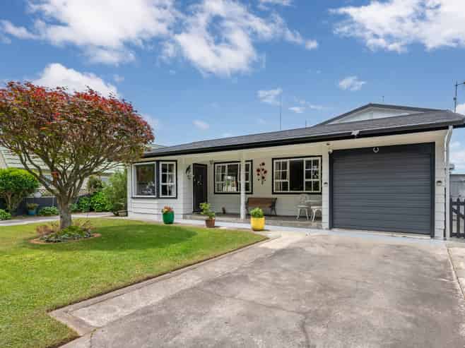 1/703 Roberts Street, Hastings