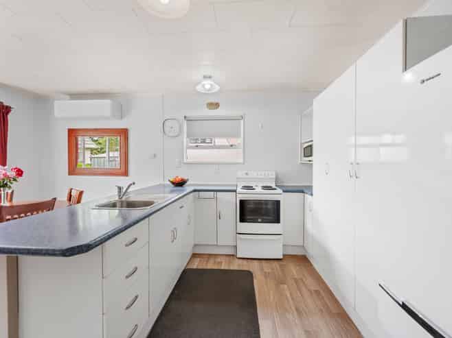 1/703 Roberts Street, Hastings