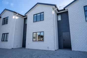 5B/3 Snead Place, Hamilton East