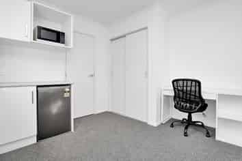 5B/3 Snead Place, Hamilton East