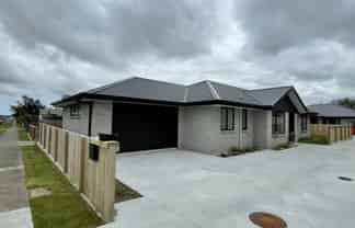 318 Crinan, Georgetown