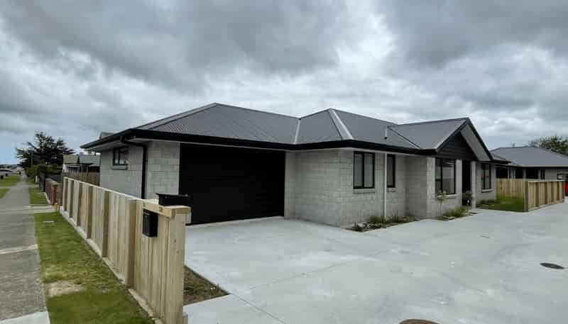 318 Crinan, Georgetown