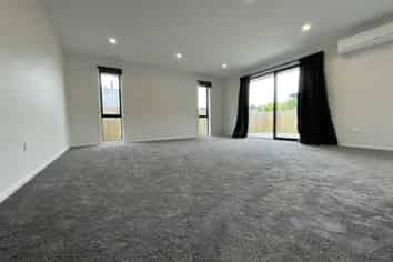 318 Crinan, Georgetown