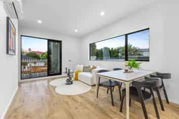 Lot 4/ 220 Pakuranga Road, Pakuranga Heights