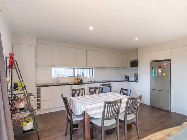 29 Risinghurst Terrace, Lower Shotover