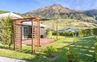 29 Risinghurst Terrace, Lower Shotover