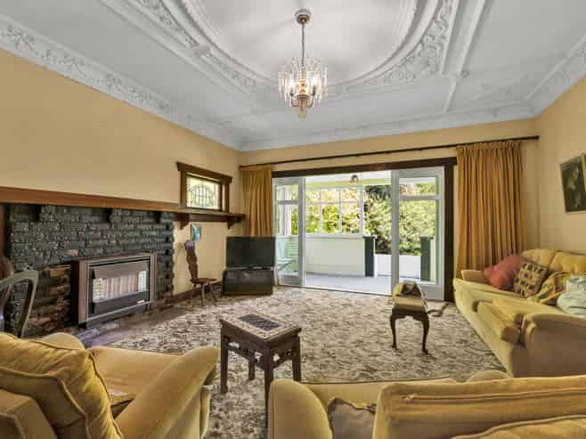 74 Swansea Road, Stratford