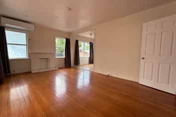 1/8 Quiet Street, Te Atatu South