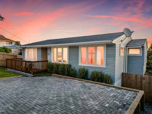 116 Carlisle Road, Browns Bay