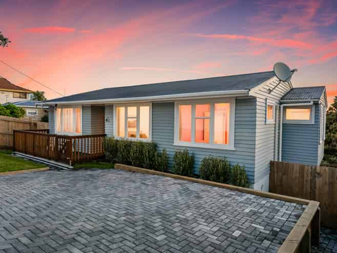 116 Carlisle Road, Browns Bay