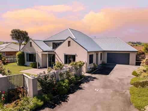 11 Fuschia Place, Mosgiel