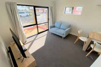 1/17 Lyon Street , Frankton