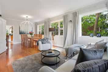 24 Duthie Street, Karori