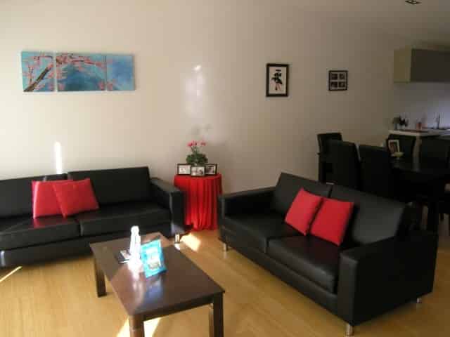 2 Saddleback Grove, Karori