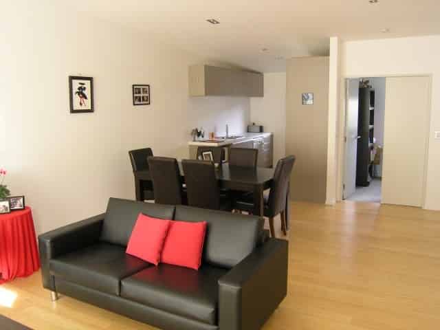 2 Saddleback Grove, Karori