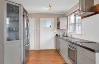 9 Ronberg Street, Highbury