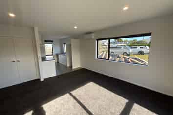 6A Orlando Street, Stratford