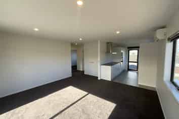 6A Orlando Street, Stratford