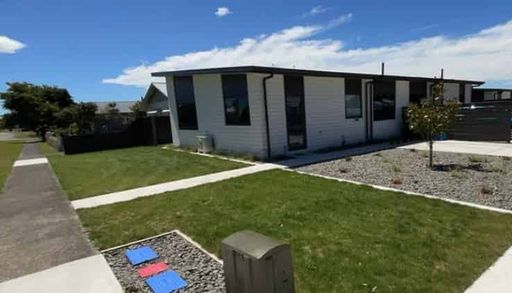 6A Orlando Street, Stratford