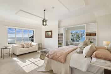 215  Bleakhouse Road, Mellons Bay