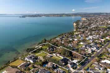 215  Bleakhouse Road, Mellons Bay