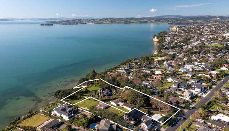 215  Bleakhouse Road, Mellons Bay