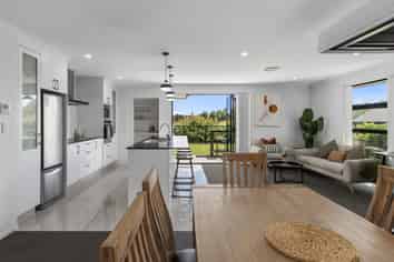 12 Materawaho Way, Pyes Pa